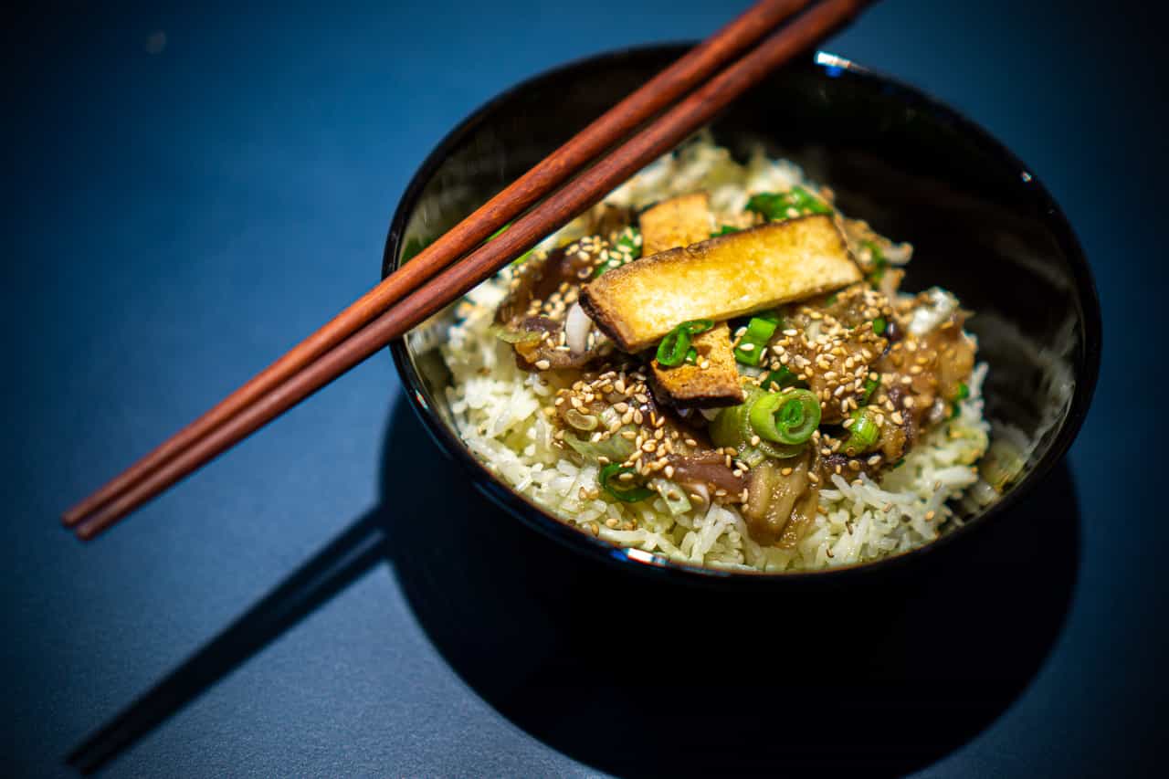 Cover image for Würziger Tofu-Stirfry mit Reis